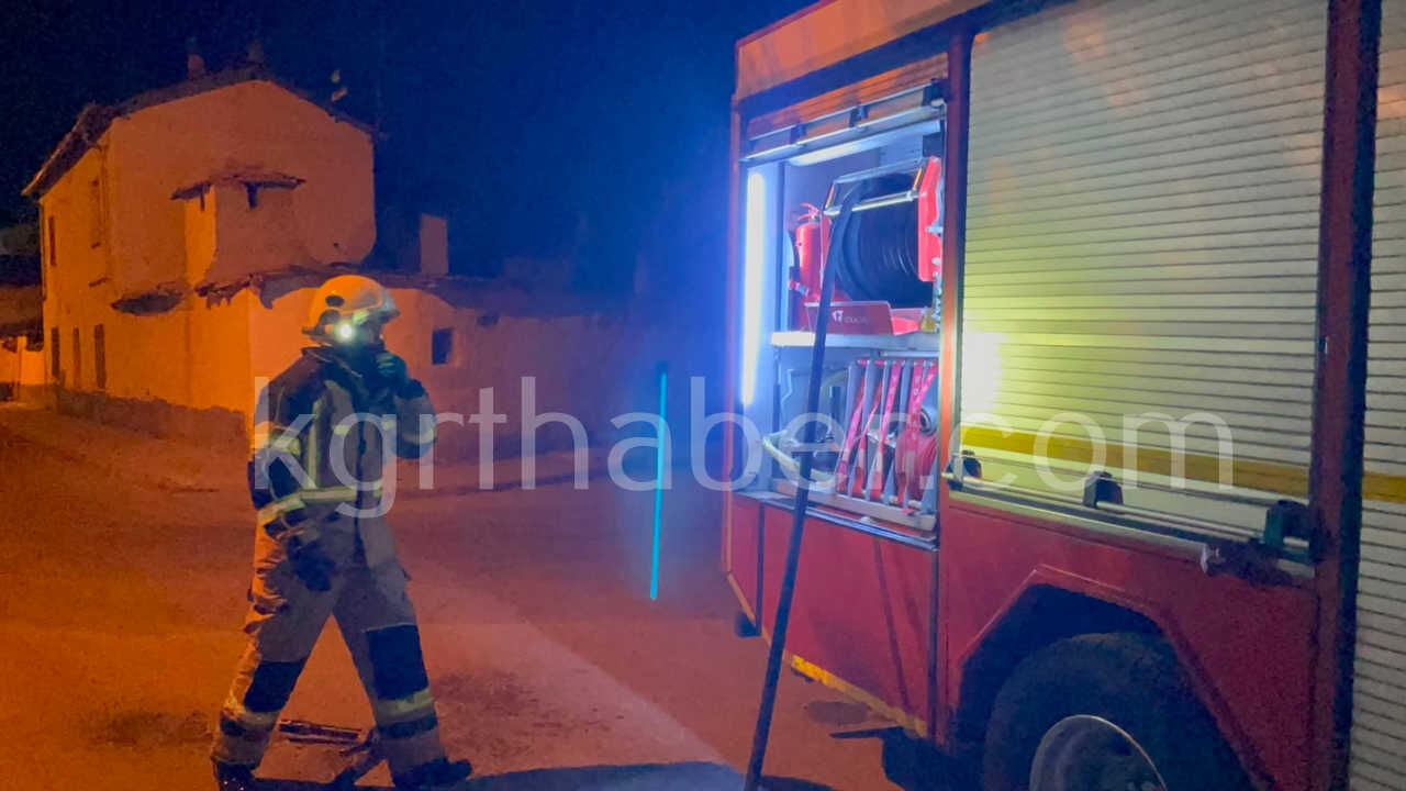 Camasir Makinesinde Yangin Cikti Itfaiye Sondurdu5