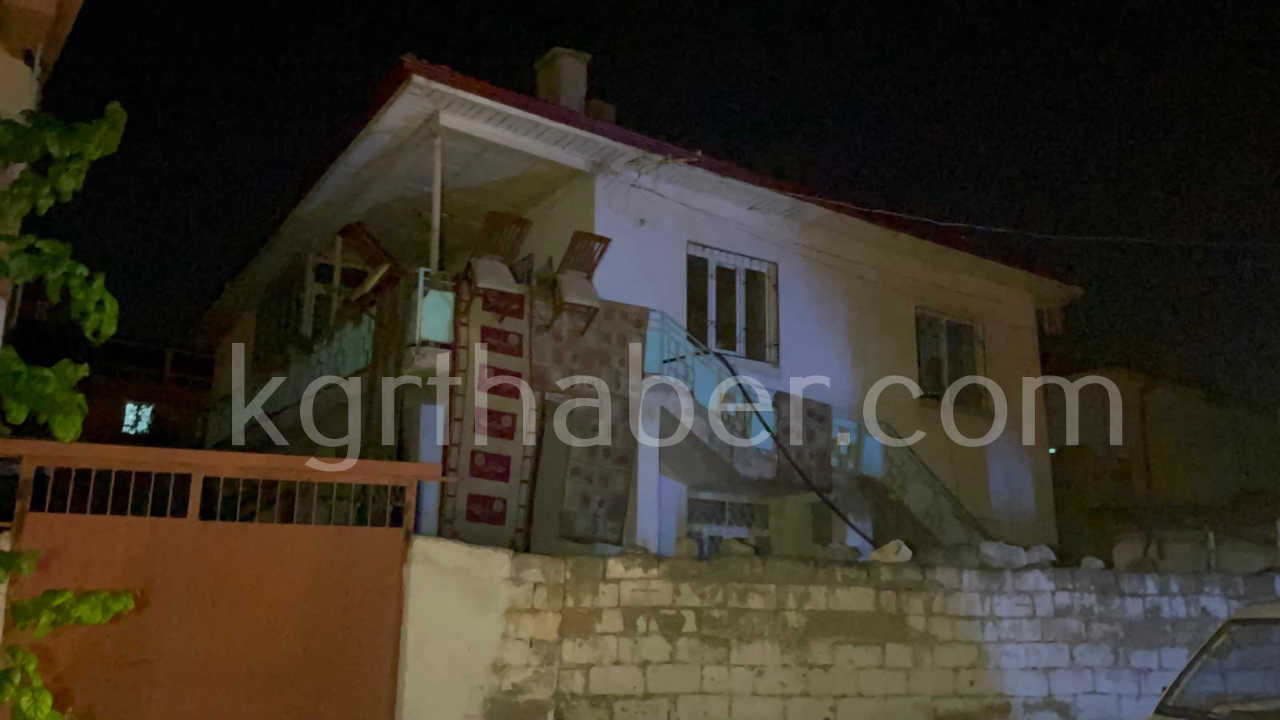 Camasir Makinesinde Yangin Cikti Itfaiye Sondurdu6
