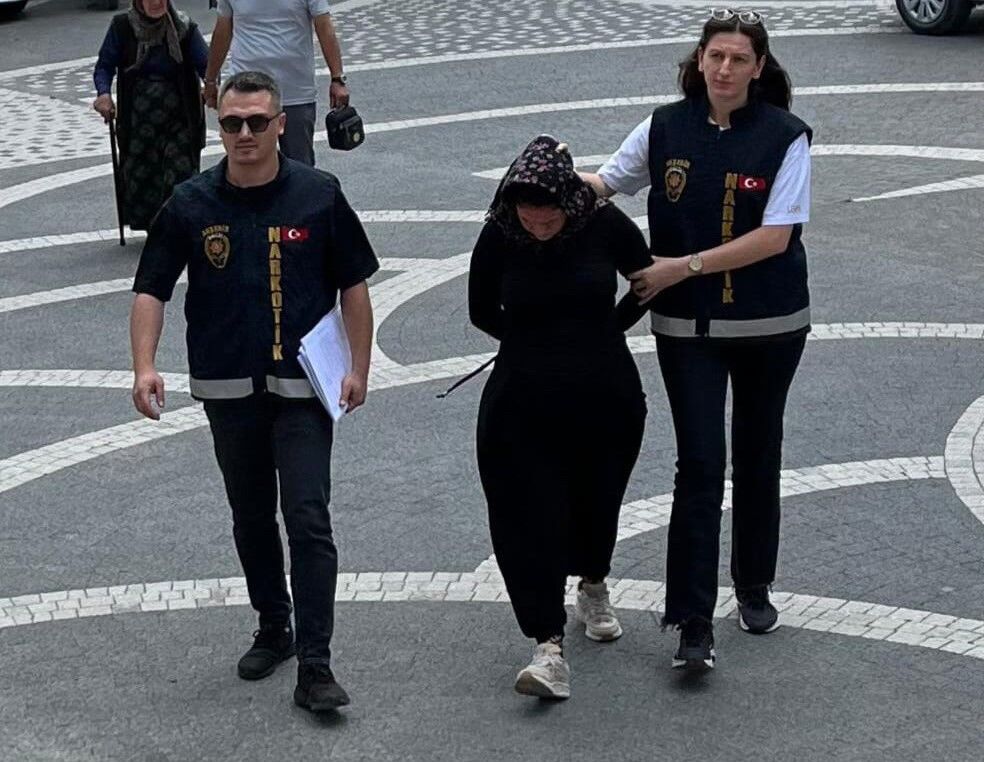 Cezaevi Ziyaretinde Soke Eden Yakalama (2)