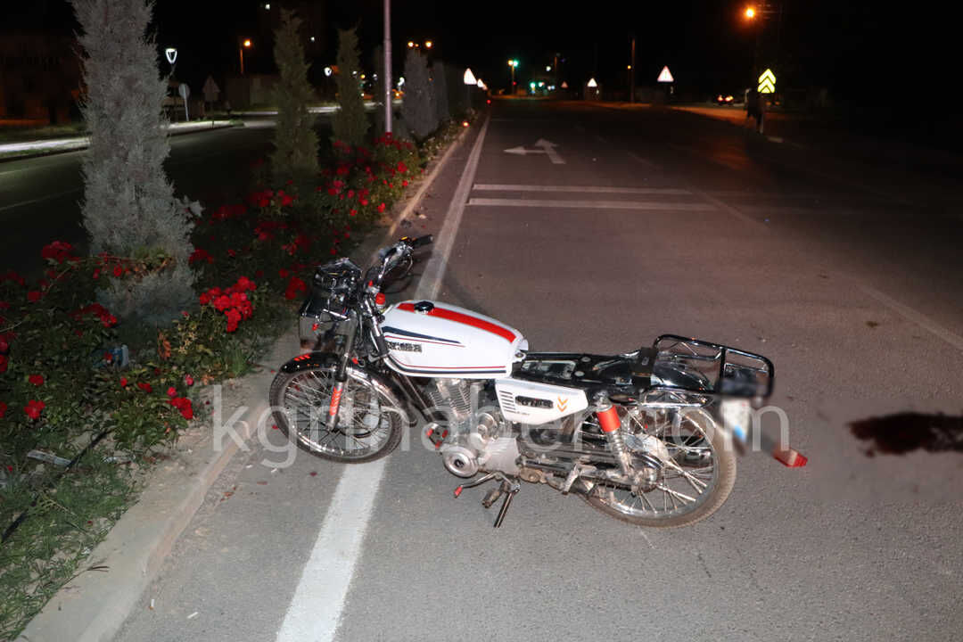 Cipe Arkadan Carpan Motosiklet Surucusu Agir Yaralandi5