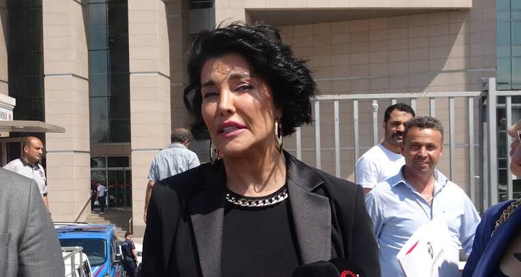 Deniz Akkaya Gozaltina Alindi Evde Neler Yasandi (1)