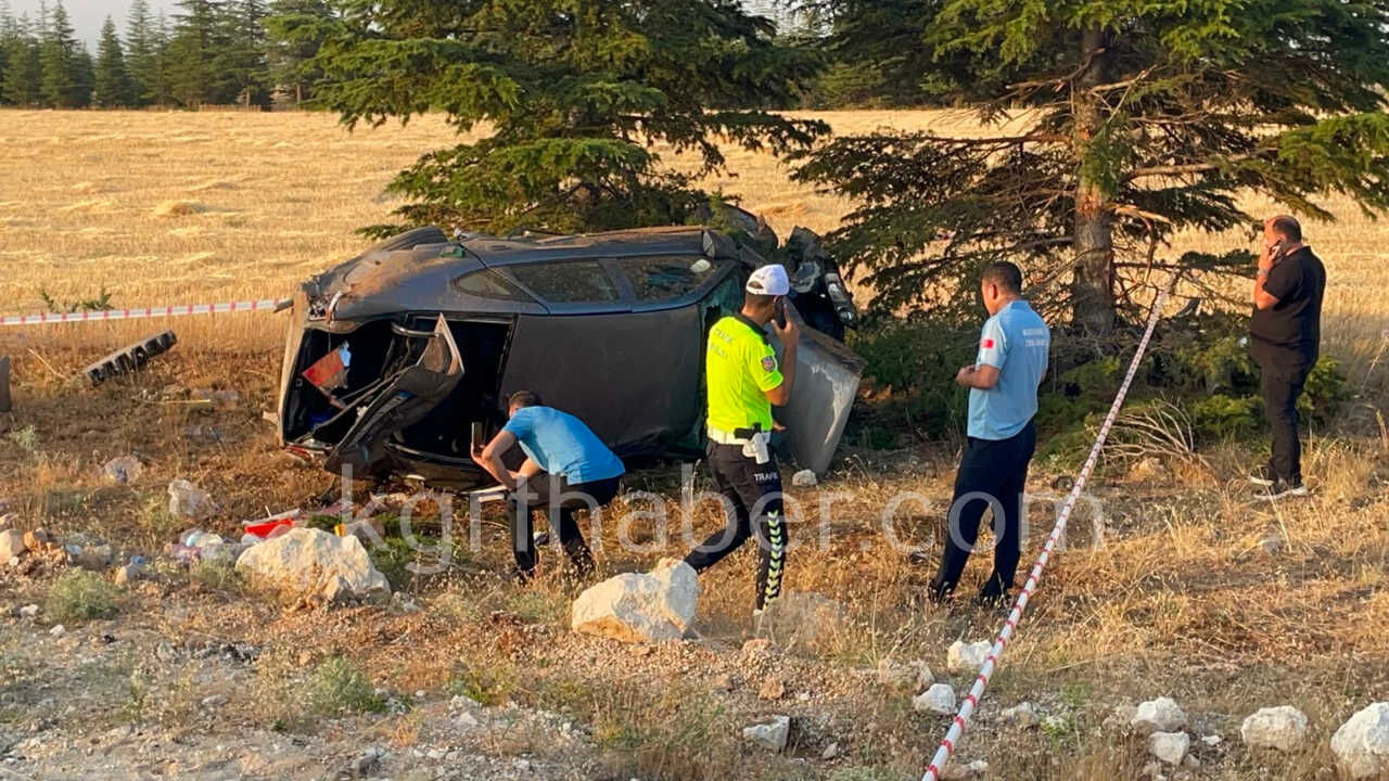 Hurdaya Donen Aractan Yarali Halde Kurtuldu1