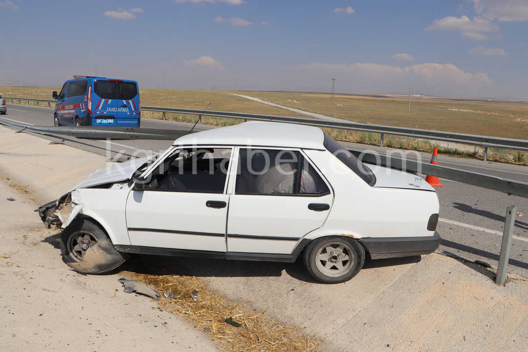 Karaman Eregli Yolunda Feci Kaza Tofas Bariyerlere Carpti10
