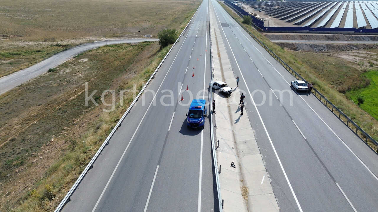 Karaman Eregli Yolunda Feci Kaza Tofas Bariyerlere Carpti5