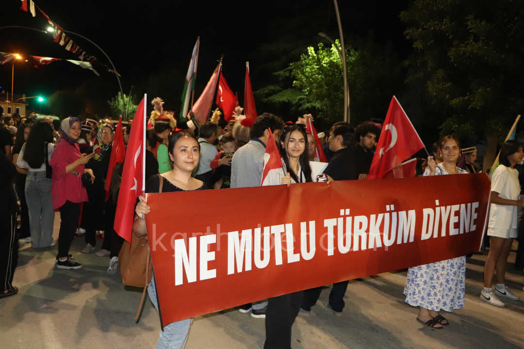 Karamanda 8 Uluslararasi Turk Dunyasi Soleni Yuruyusle Basladi16