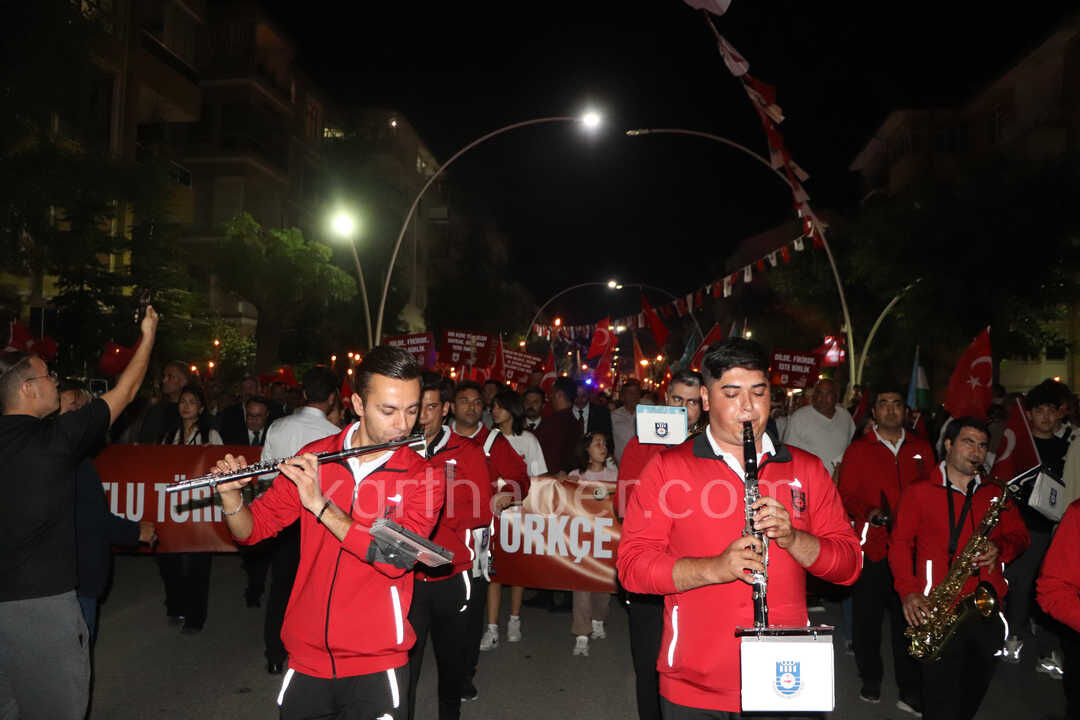 Karamanda 8 Uluslararasi Turk Dunyasi Soleni Yuruyusle Basladi25
