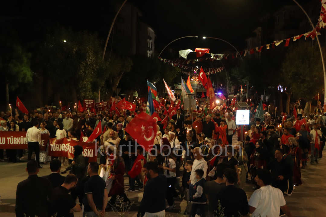 Karamanda 8 Uluslararasi Turk Dunyasi Soleni Yuruyusle Basladi26