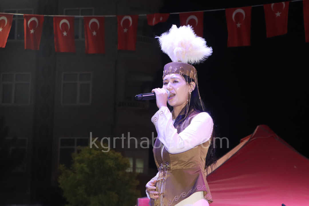 Karamanda 8 Uluslararasi Turk Dunyasi Soleni Yuruyusle Basladi7