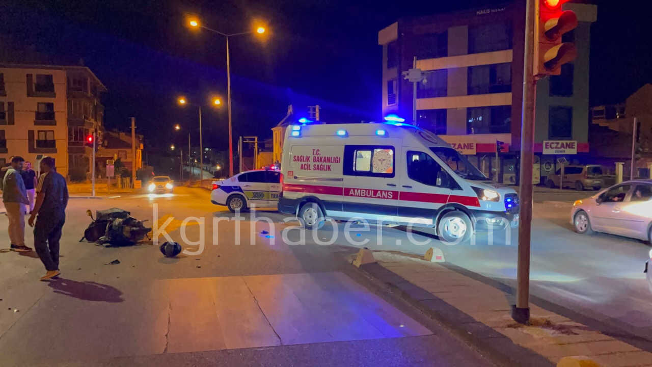 Karamanda Feci Kaza 20 Yasindaki Genc Agir Yarali12