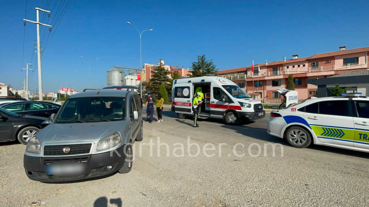 Karamanda Hafif Ticari Arac Ile Motosiklet Carpisti 1 Yarali4