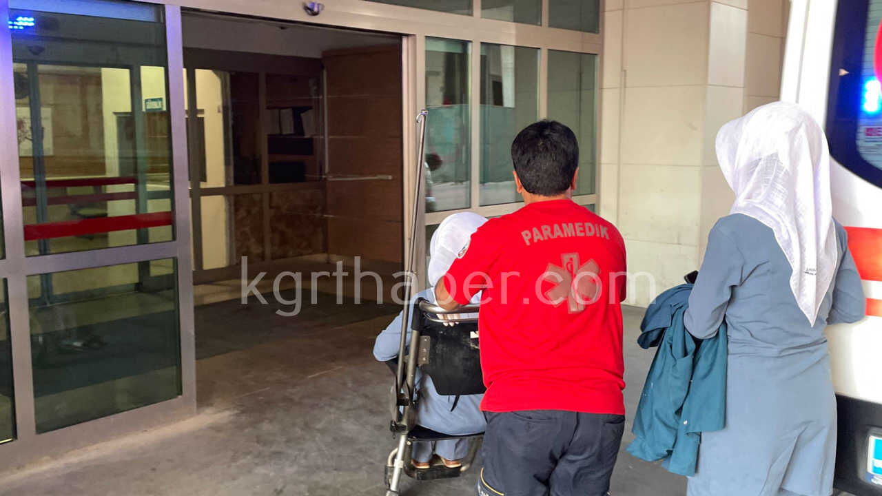 Karamanda Is Kazasi Geciren Iscinin Parmagi Hastanede Kurtarildi3
