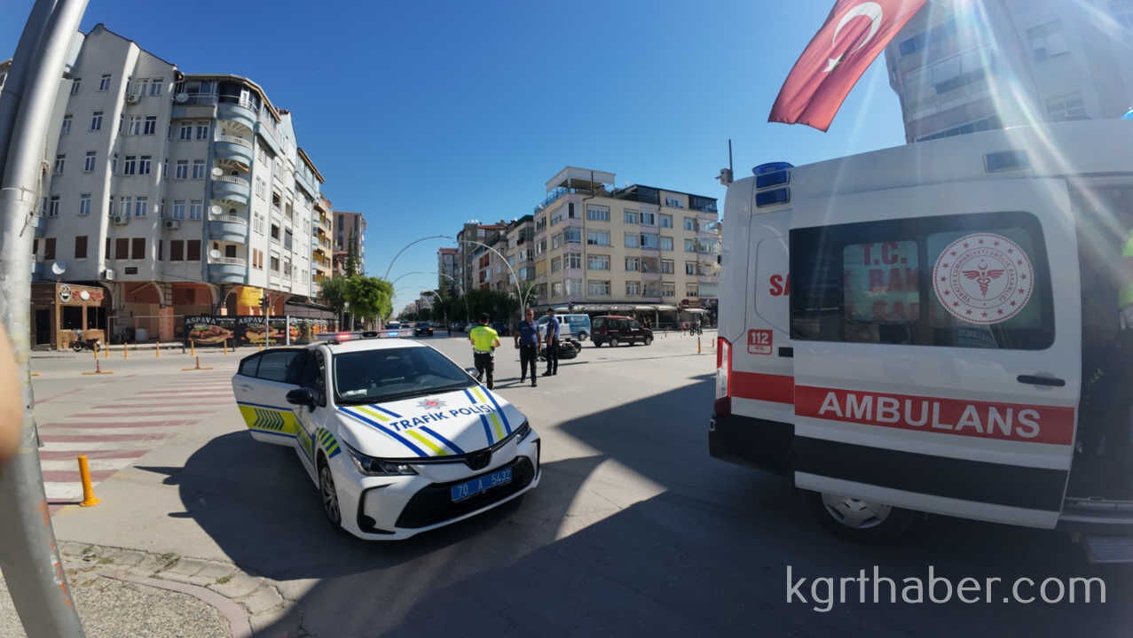 Karamanda Motosikletler Kavsakta Carpisti 2 Yarali0