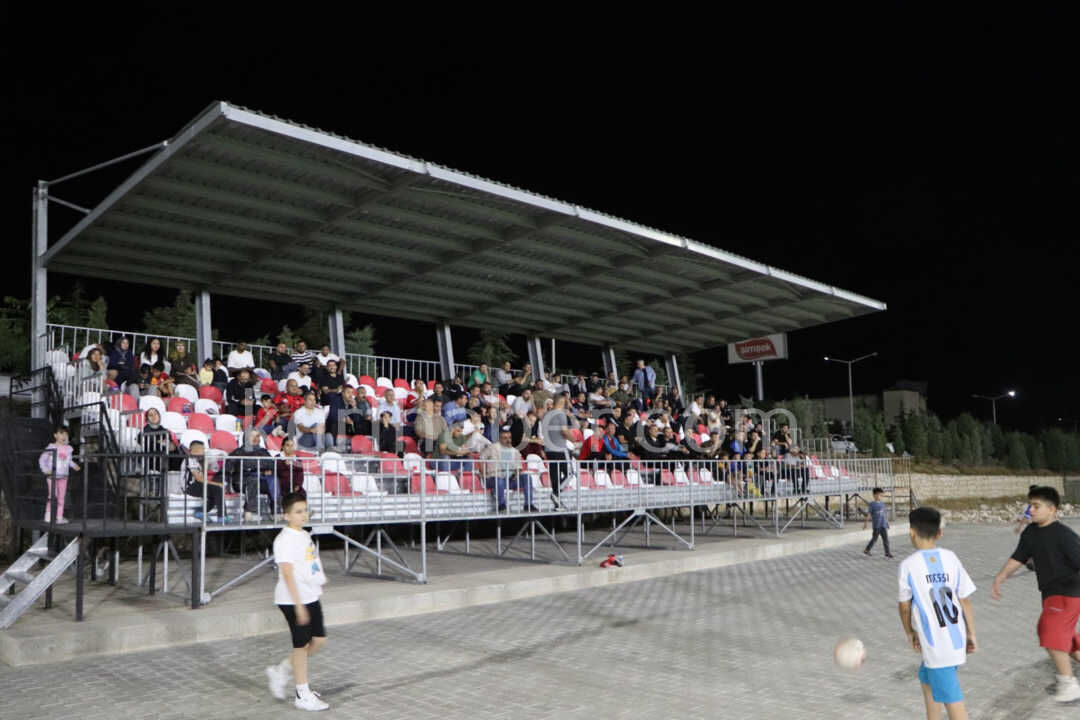 Karamanda Yari Final Heyecani Emniyet Milli Egitimi 4 1 Maglup Etti10