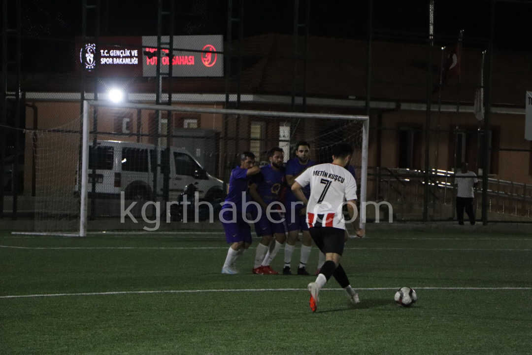 Karamanda Yari Final Heyecani Emniyet Milli Egitimi 4 1 Maglup Etti37