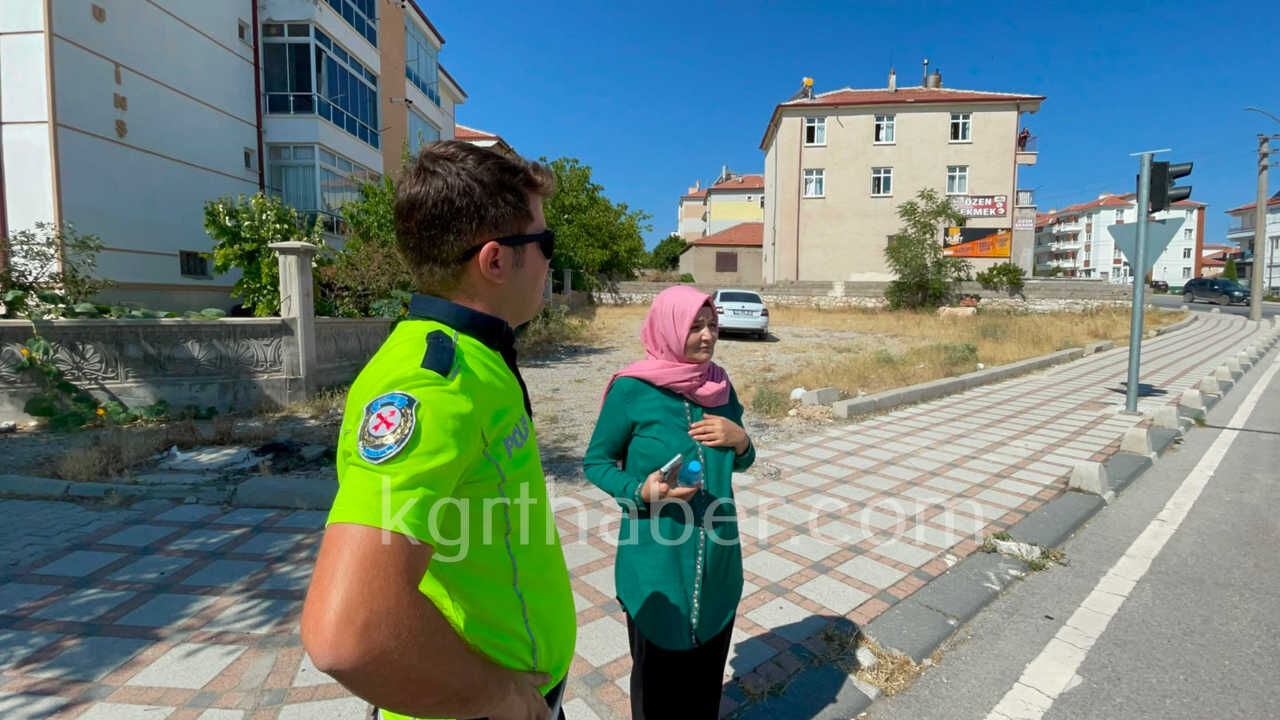 Kirmizi Isikta Gecen Surucu Kazaya Sebep Oldu 1 Yarali7