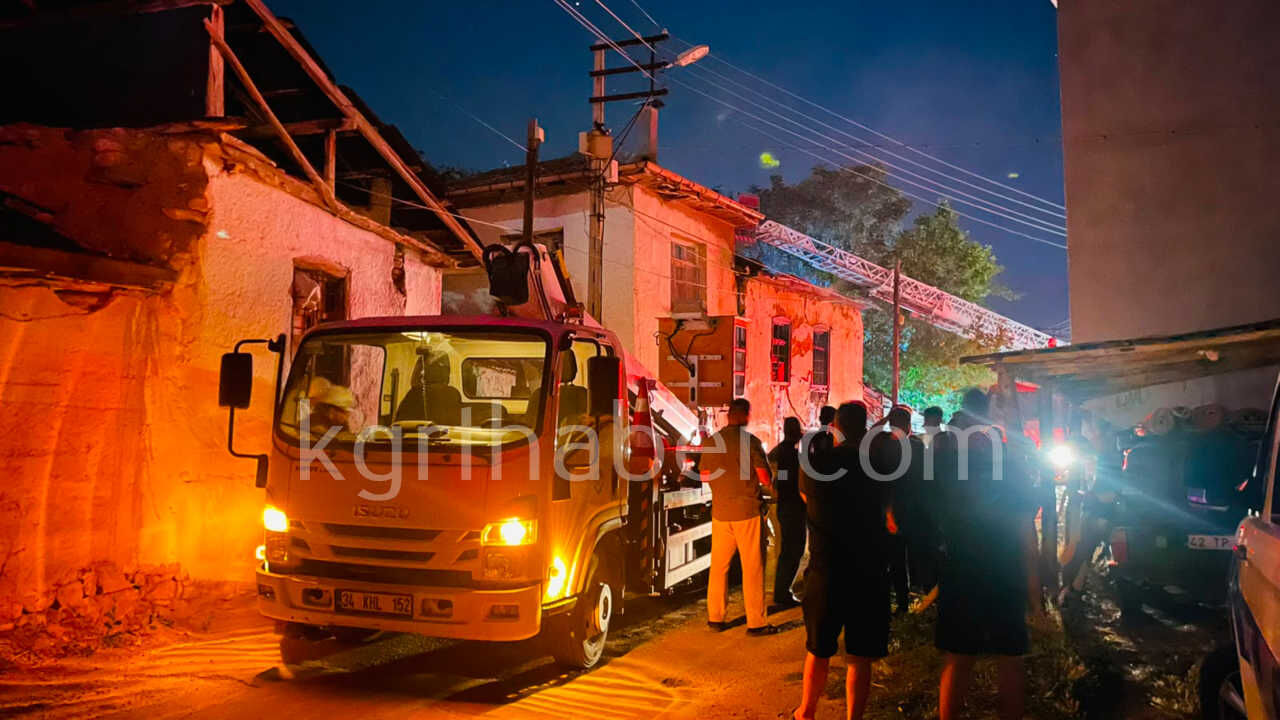 Metruk Binada Cikan Yangin Mahalleyi Sokaga Doktu20