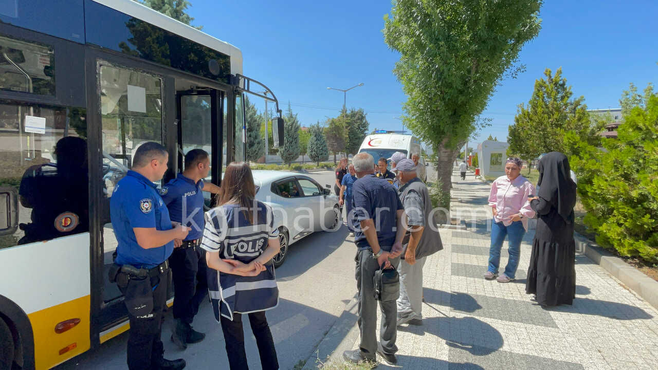 Surucu Adayinin Ani Fren Egitimi Kazayla Sonuclandi 1 Yarali1