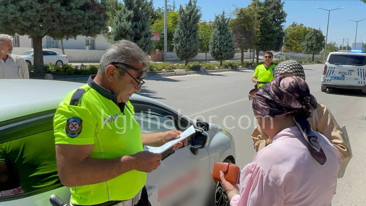 Surucu Adayinin Ani Fren Egitimi Kazayla Sonuclandi 1 Yarali2