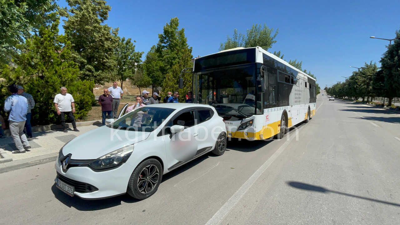 Surucu Adayinin Ani Fren Egitimi Kazayla Sonuclandi 1 Yarali7