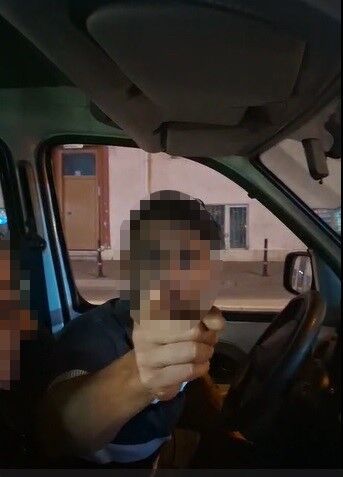 Trafik Tartismasi Yumruklu Kavgaya Donustu (2)