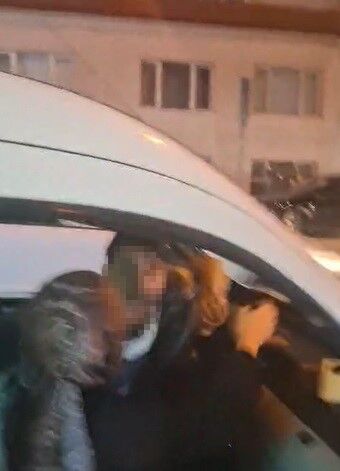 Trafik Tartismasi Yumruklu Kavgaya Donustu (3)