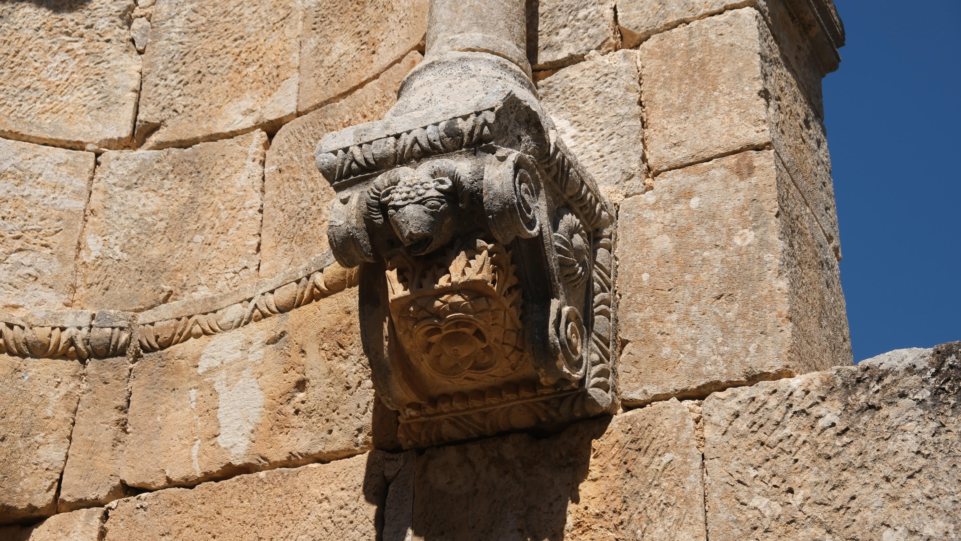 Alahan Manastiri Yerli Yabanci Turistlerin Ilgisini Cekiyor8