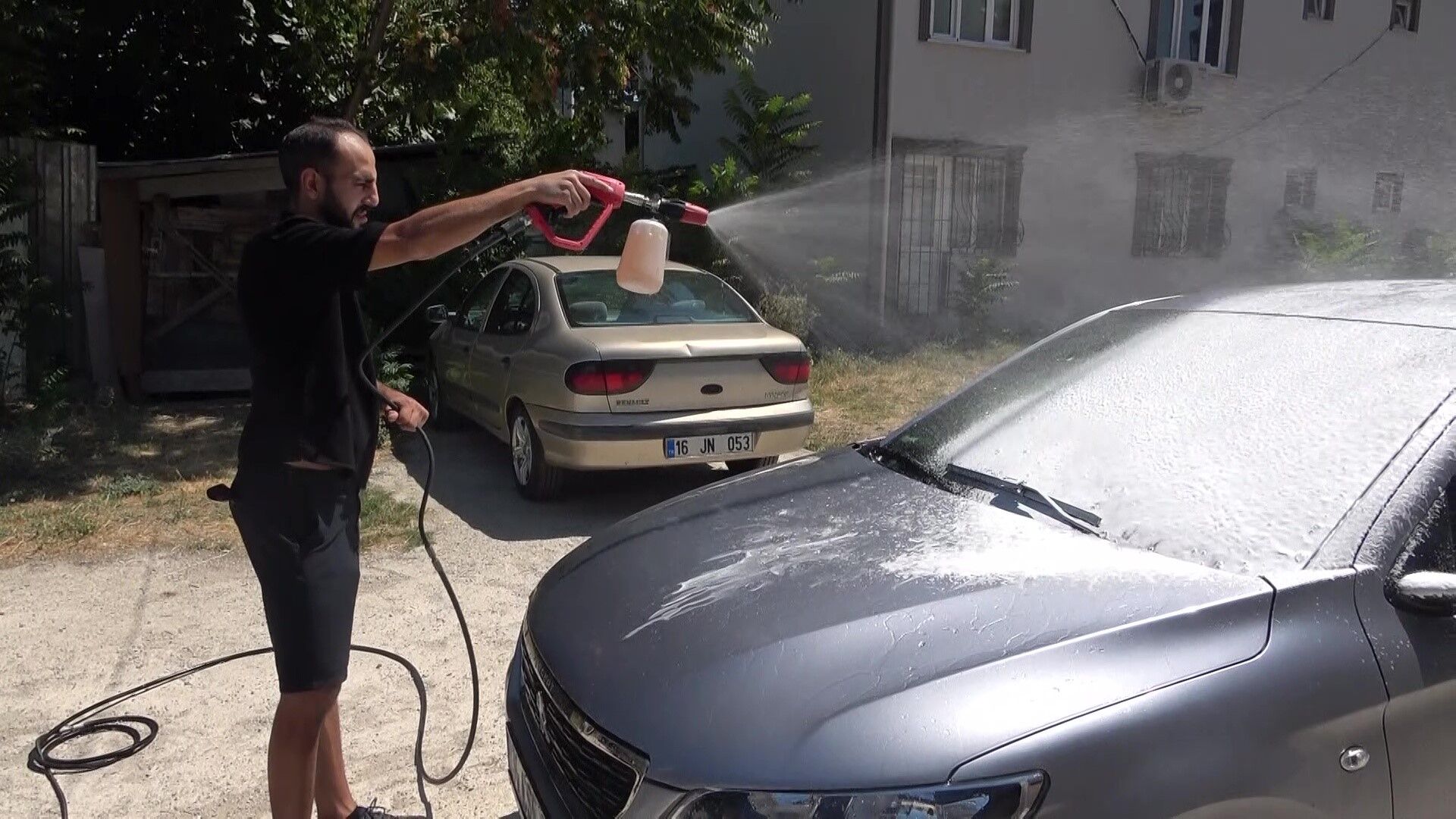Aracini Kirli Birakanlara Surpriz (2)