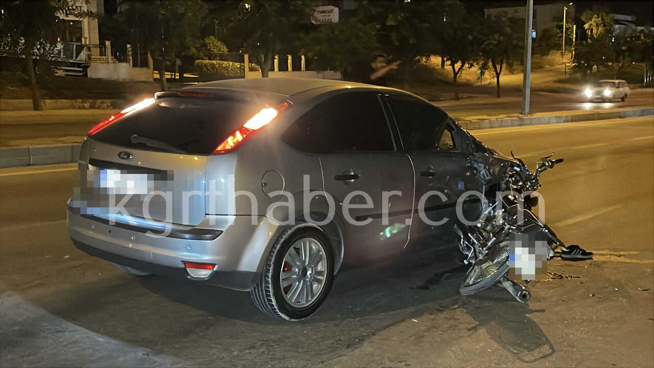 Feci Kazadan Aci Haber Geldi Genc Surucu Oldu Genc Kiz Yasam Savasi Veriyor2