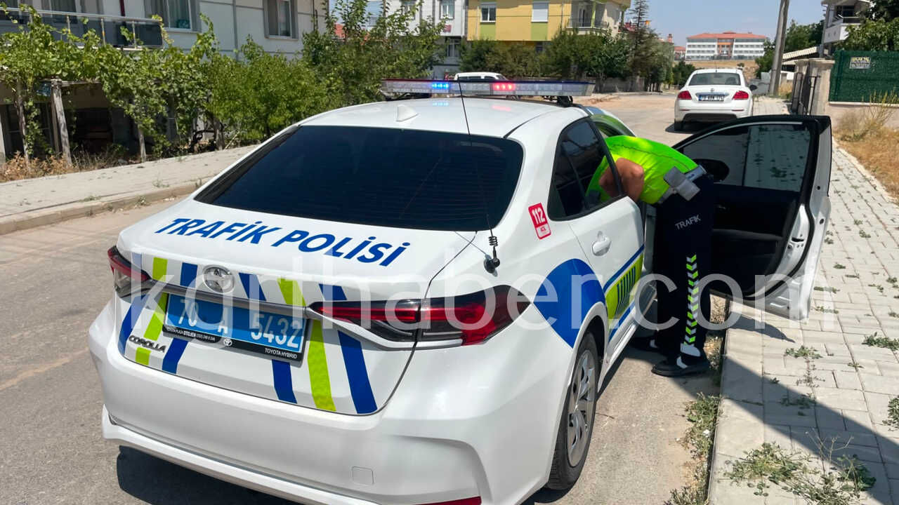 Geri Geri Giden Kamyonet Yasli Adama Carpti 1 Yarali0