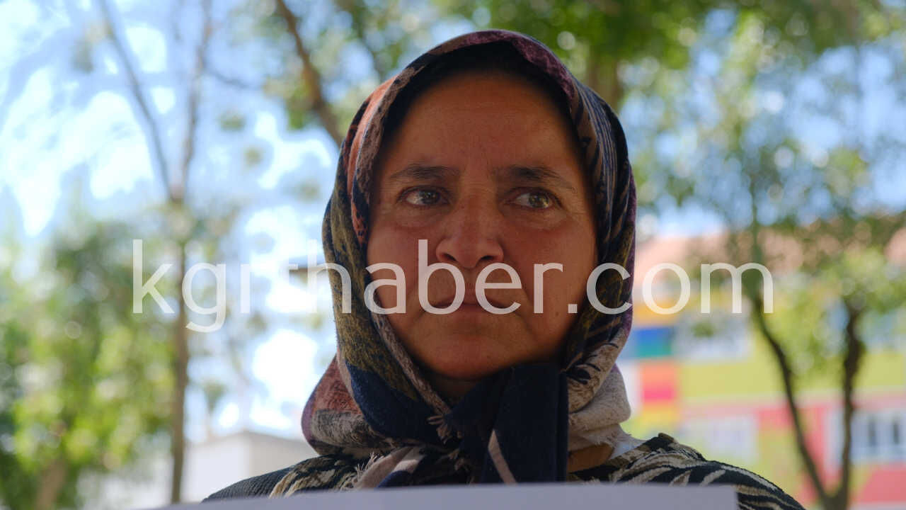 Gozu Yasli Anne 28 Yillik Sir Perdesinin Aralanmasini Istiyor3