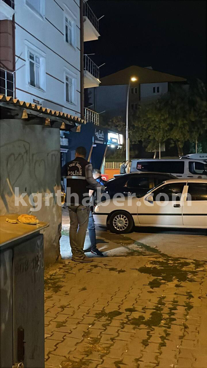 Karaman Son Dakika Yarali Genc Karakola Siginarak Yardim Istedi4
