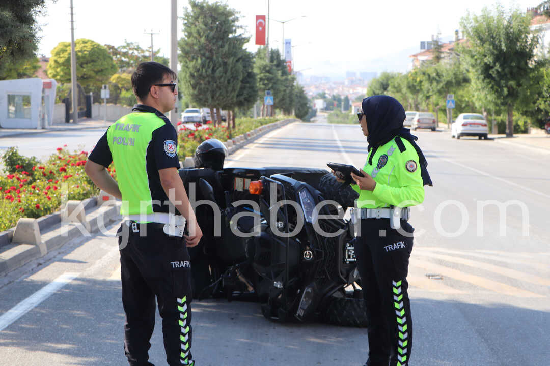 Karamanda Devrilen Atvdeki Anne Ve 6 Yasindaki Oglu Yaralandi12