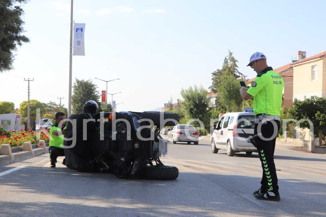 Karamanda Devrilen Atvdeki Anne Ve 6 Yasindaki Oglu Yaralandi6
