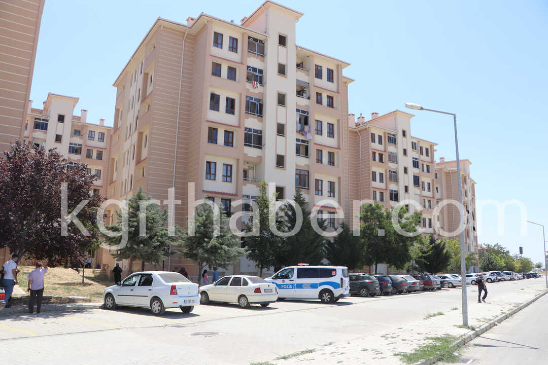 Karamanda Korkutan Daire Yangini6