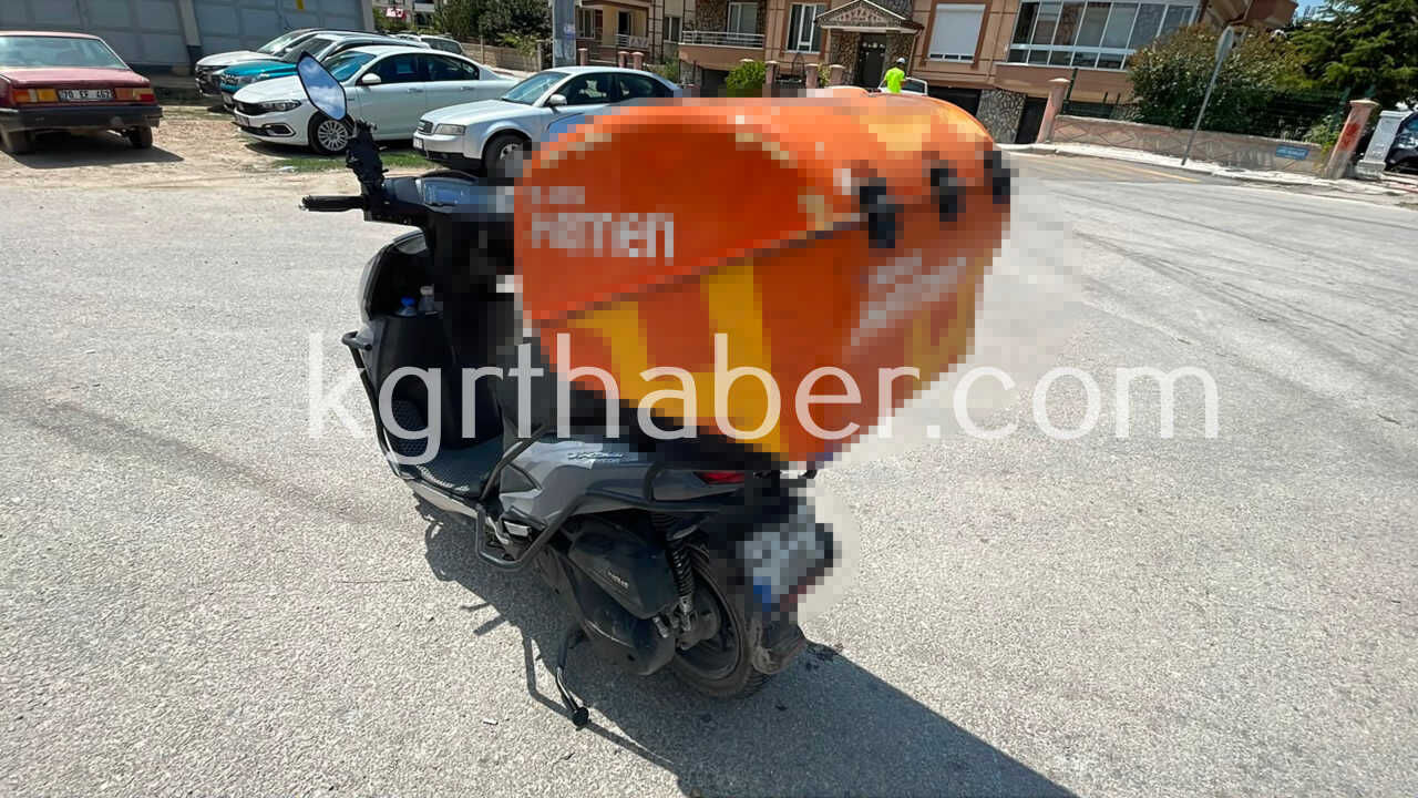Karamanda Otomobil Ile Motokurye Carpisti 1 Yarali5