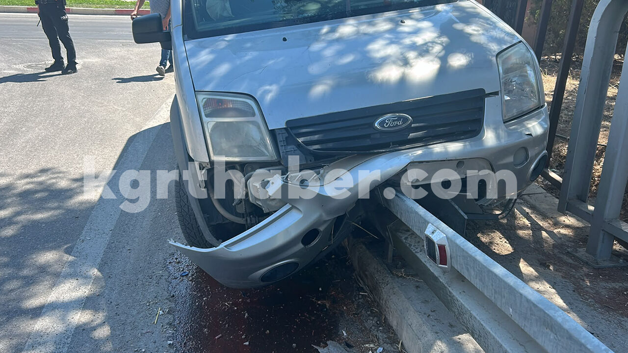 Karamanda Sabikali Caddede Bir Kaza Daha 22 Yasindaki Kadin Surucu Yaralandi3