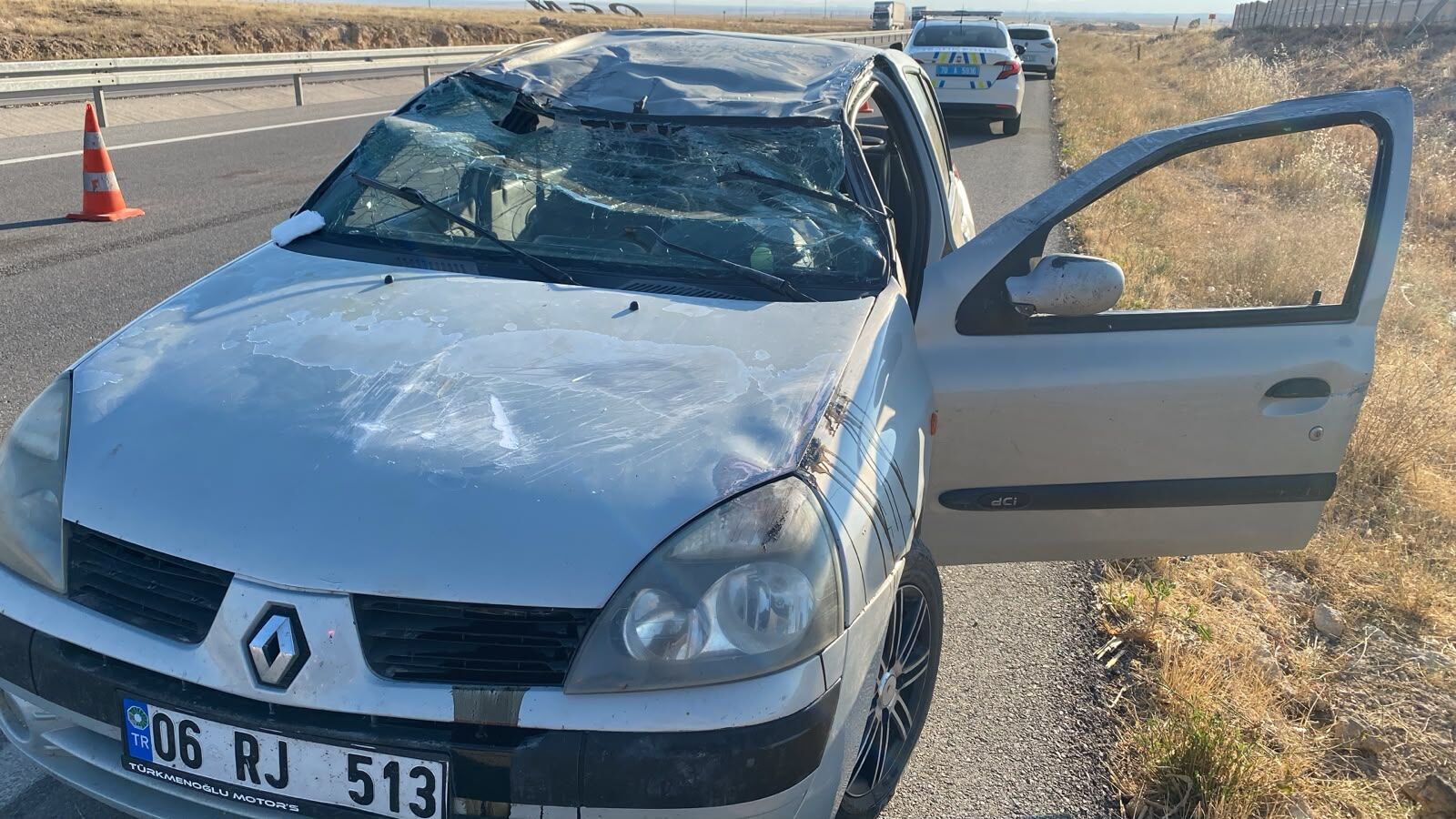 Karamanda Takla Atan Aractan Burnu Bile Kanamadan Cikti (1)