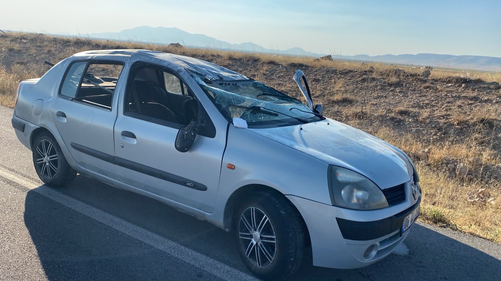 Karamanda Takla Atan Aractan Burnu Bile Kanamadan Cikti (2)
