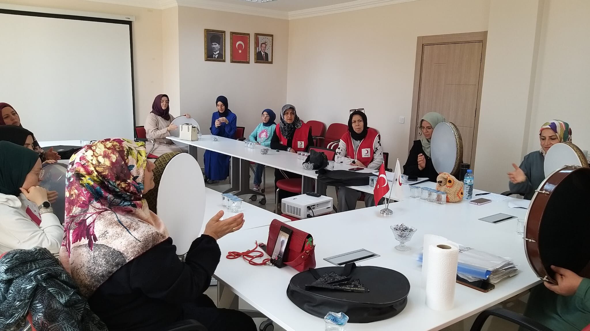 Kizilay Karaman Kadindan Aile Ve Toplum Odakli Egitimler (4)