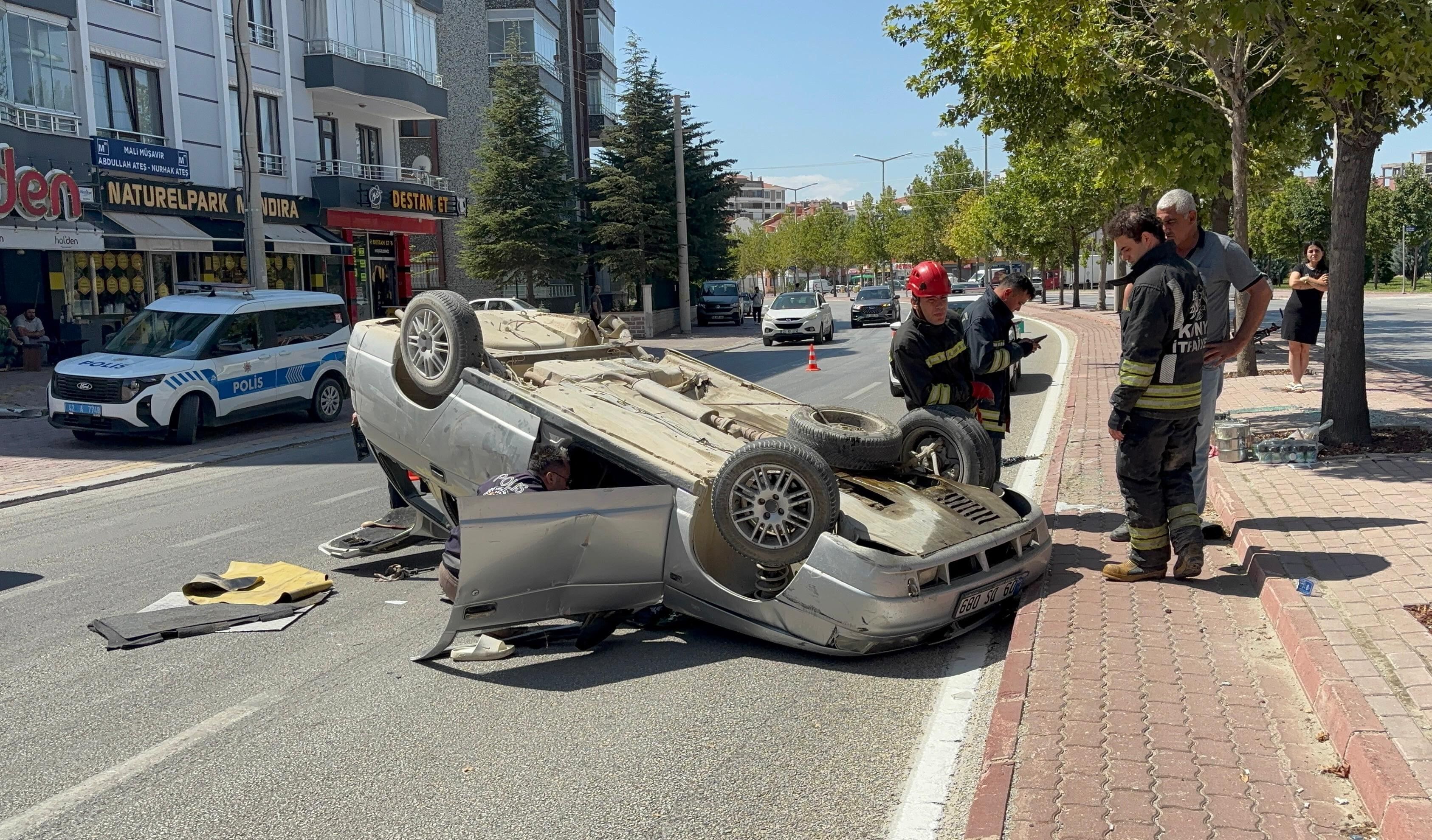 Konyada Takla Atan Otomobilde Korku Dolu Anlar Surucu Yaralandi (4)