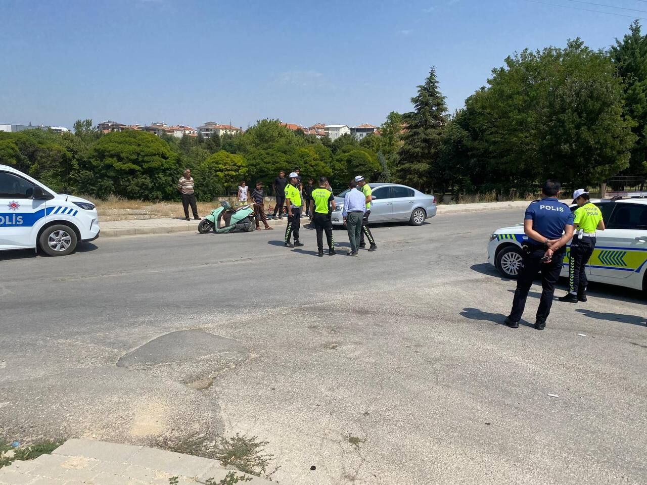Ogle Namazi Sonrasi Karaman Valiligi Arkasinda Kaza3
