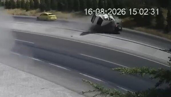 Parcadan Kacarken Karsi Seride Uctu Feci Kazada 2 Can Kaybi 3 Yarali (1)
