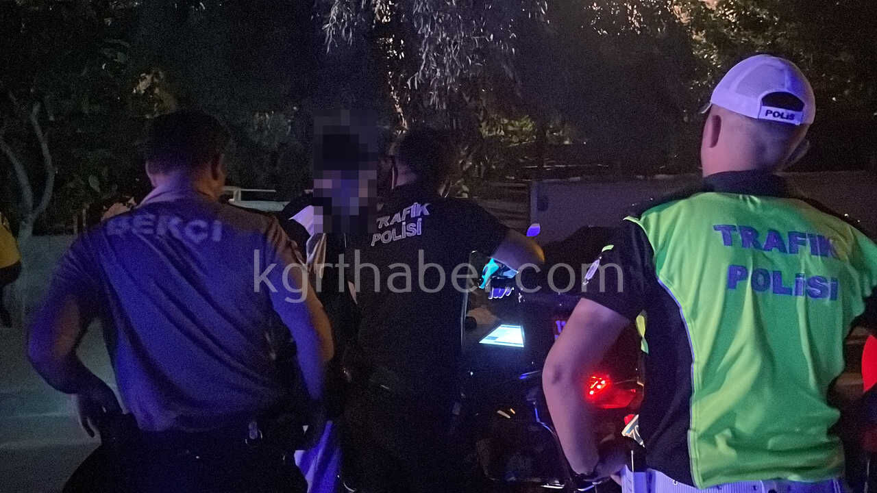 Polisin Dur Ihtarina Uymayan Ehliyetsiz Cocuk Surucuye Ceza Yagdi4