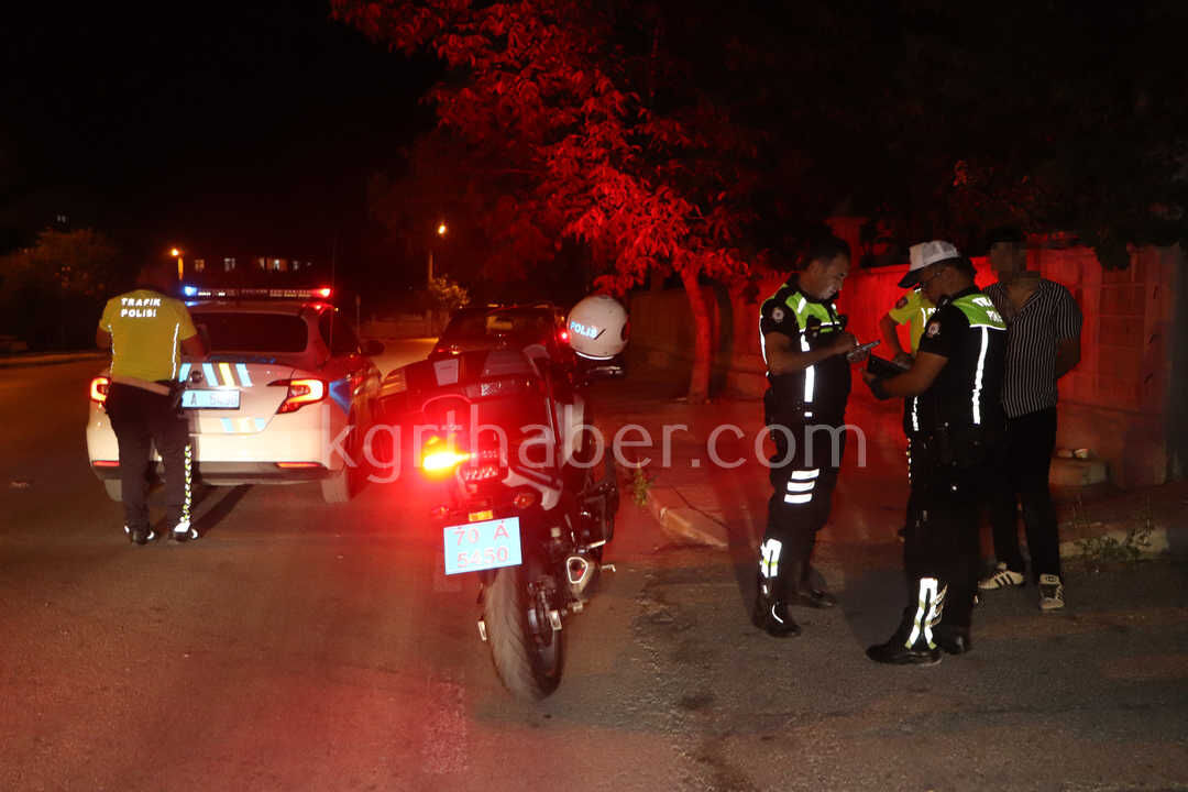 Polisin Dur Ihtarina Uymayan Motosiklet Surucusune 402 Bin Lira Ceza Kesildi6