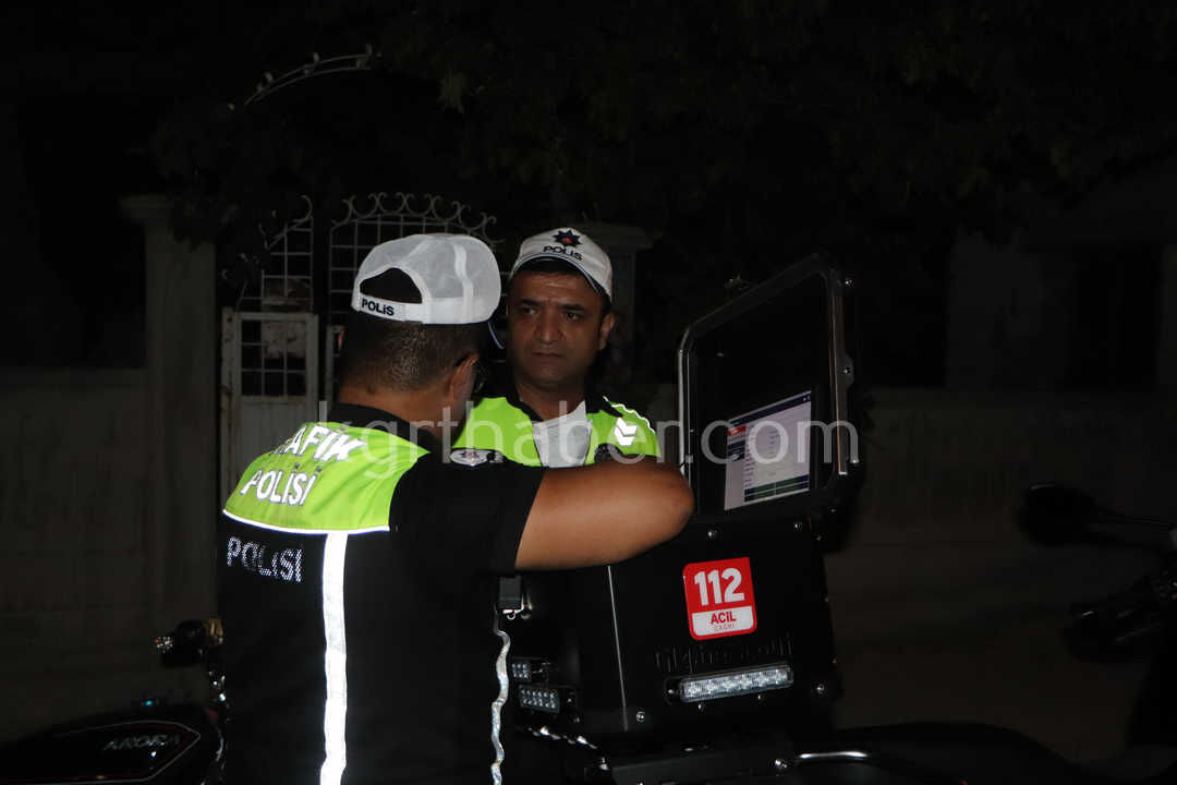 Polisin Dur Ihtarina Uymayan Motosiklet Surucusune 402 Bin Lira Ceza Kesildi9