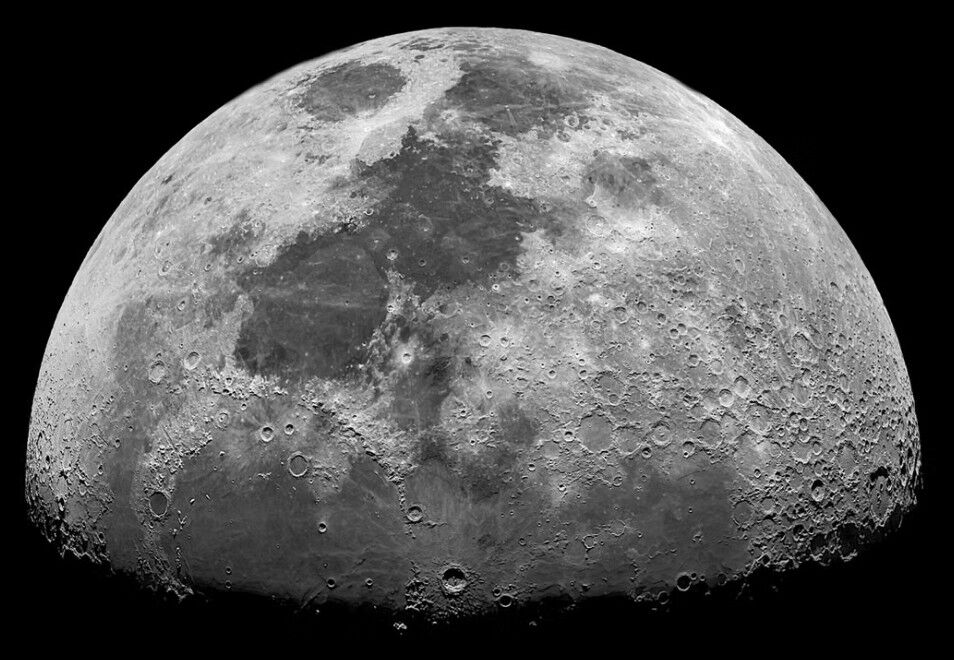 Spacexin Roketi Aya Carpti Sirketten Aciklama Geldi (2)