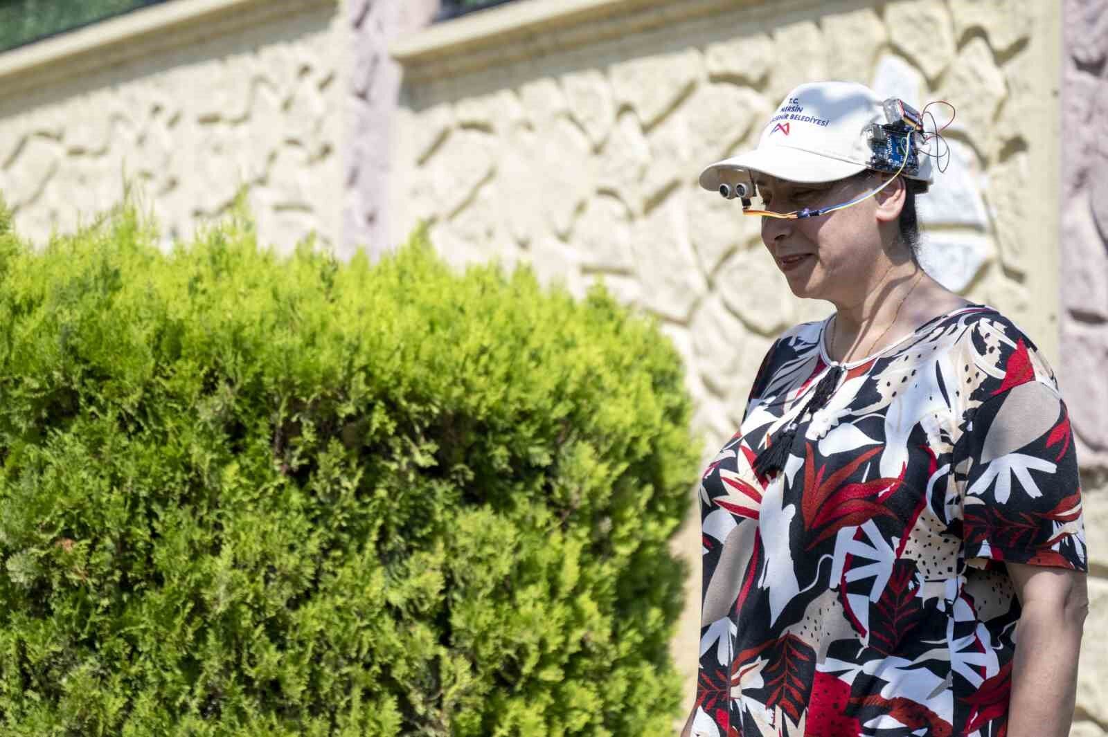 Telefonu Goze Donusturduler Gorme Engelliler Icin Mersula (2)