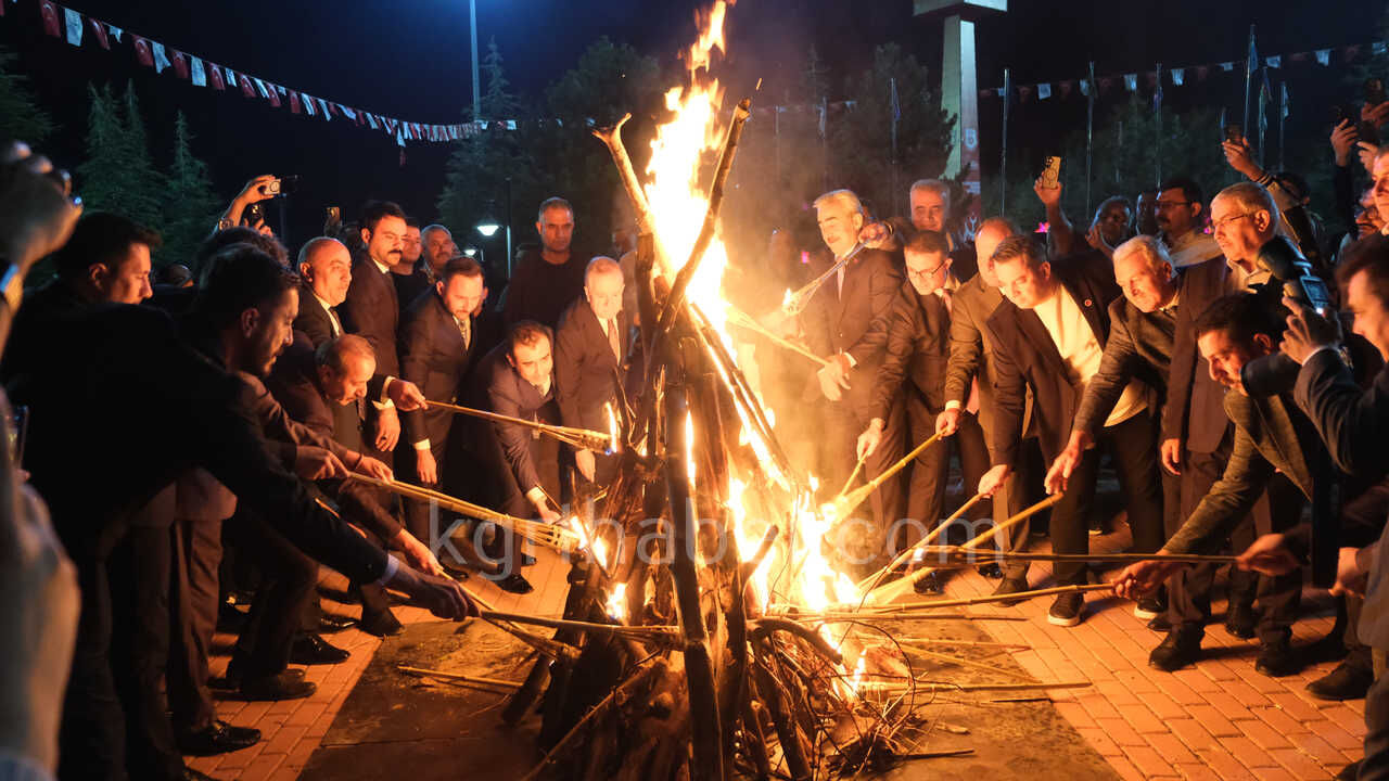 Uluslararasi Turk Dunyasi Soleninde Ikinci Gun Coskusu23