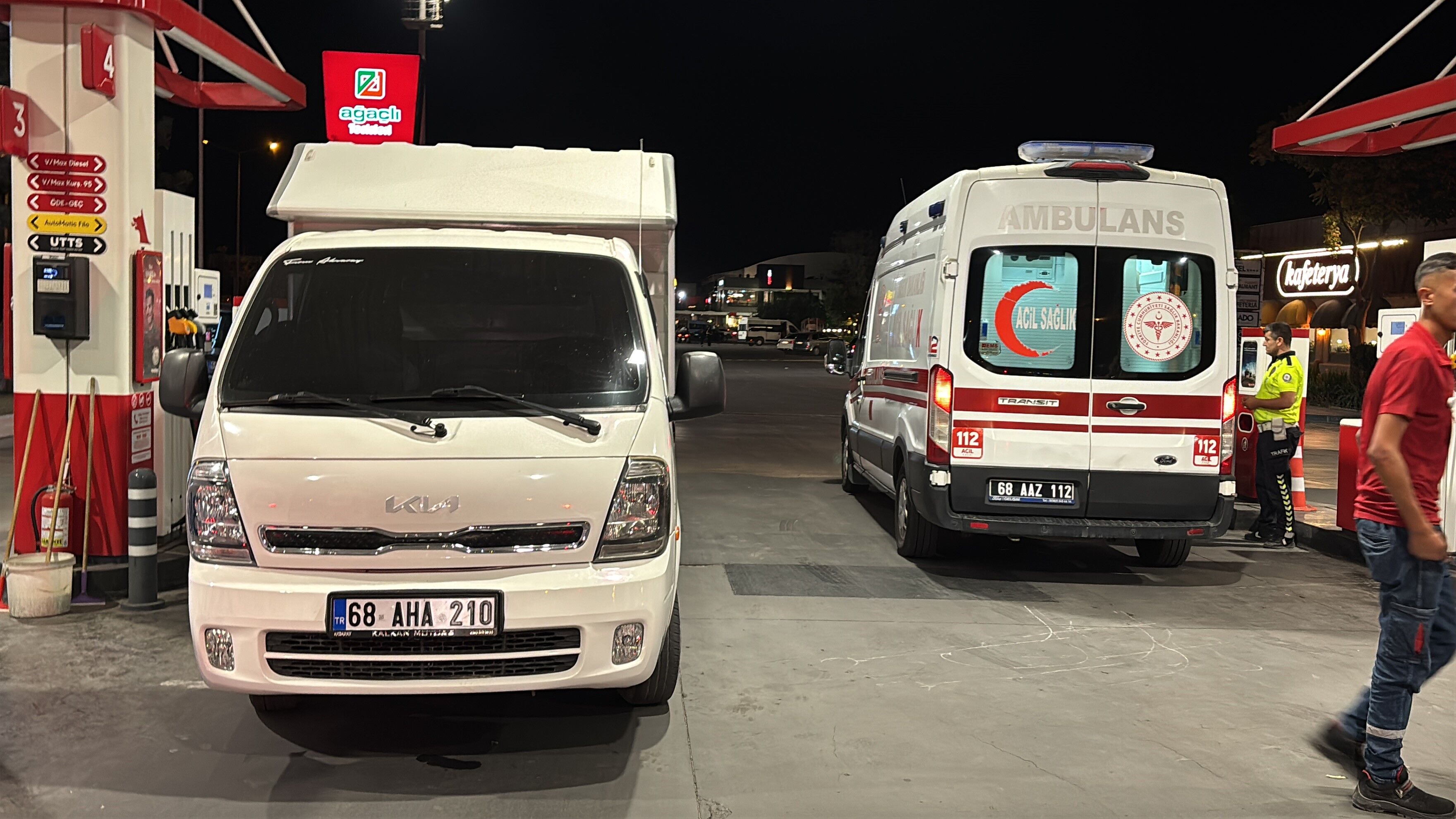 Yasal Sinirin 11 Kati Alkollu Cikti Ambulansa Alindi Pompaci Pos Cihaziyla Pesinden Geldi (2)