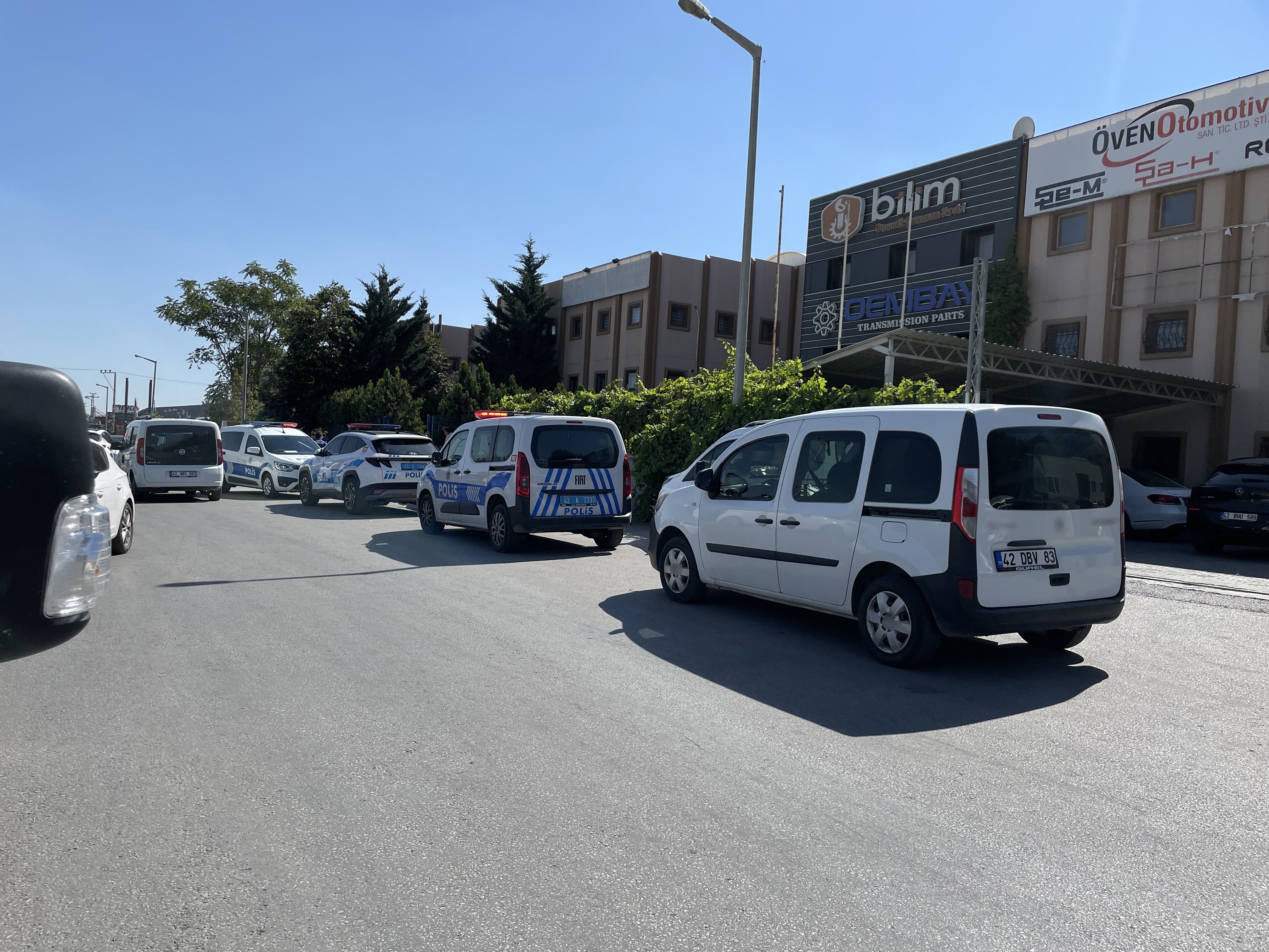 Alacak Verecek Kavgasi Kanli Bitti Gogsunden Bicaklandi (1)